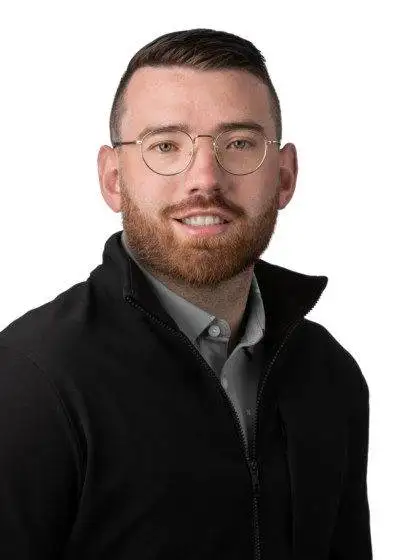 Dr. Liam Johnston Dr. Liam Johnston